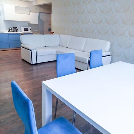 Grunvald Lux Apartment Kiev Luaran gambar