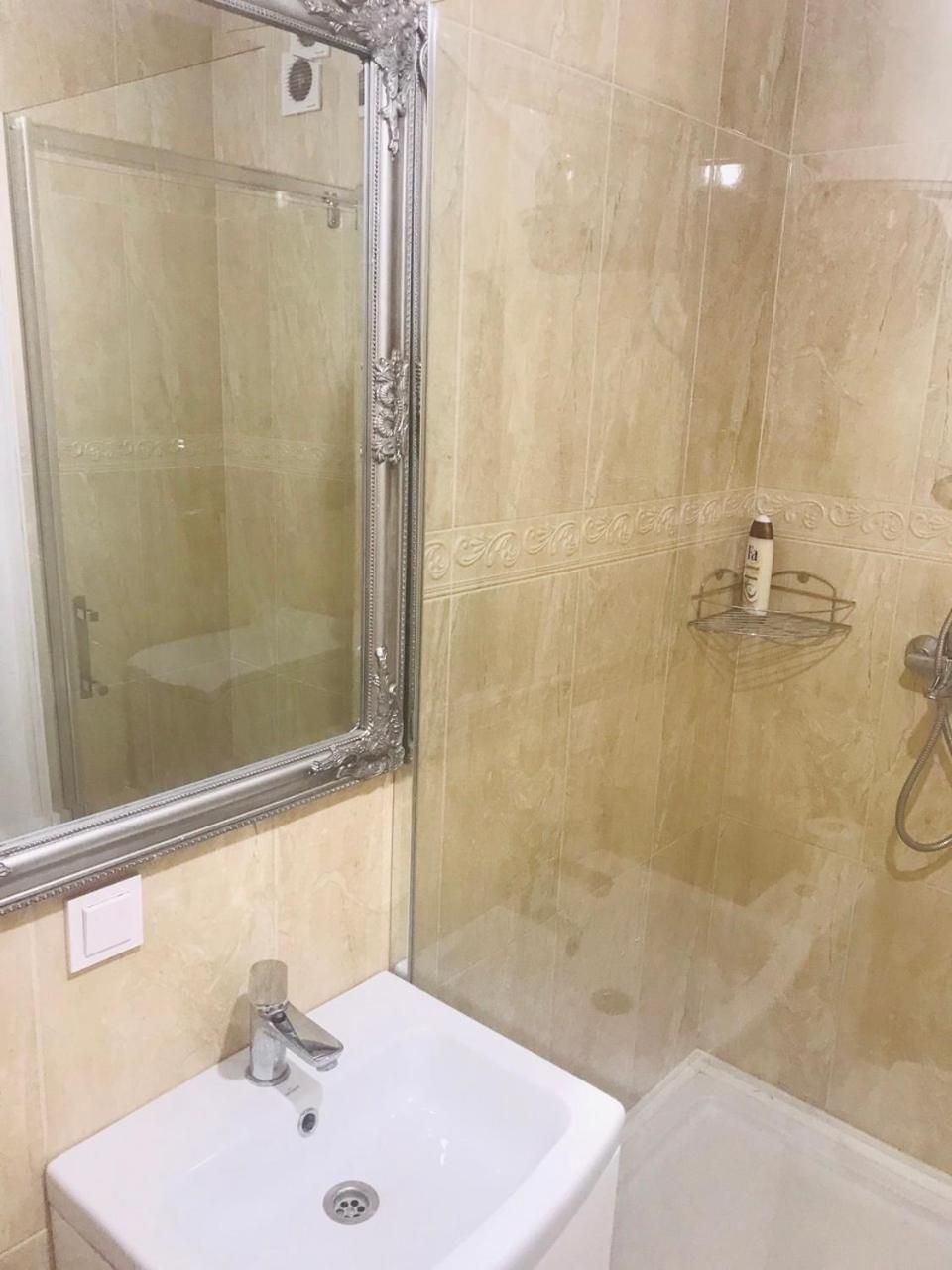 Grunvald Lux Apartment Kiev Luaran gambar